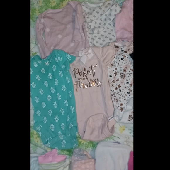 NewBorn Girl Bundle - Picture 6 of 10